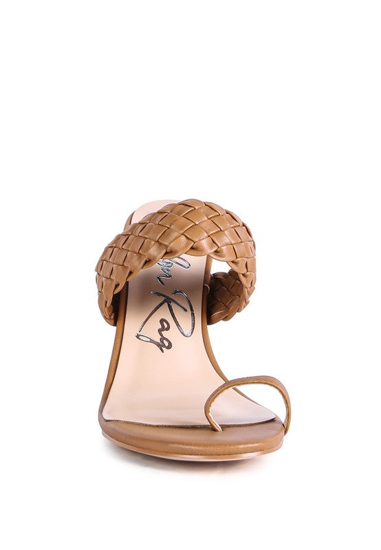 HIGH PERKS WOVEN STRAP TOE RING SANDALS