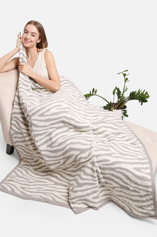 2 In 1 Zebra Print Throw Blanket & Pillow