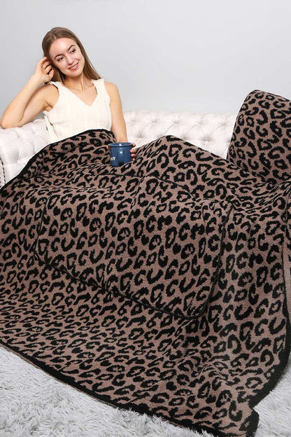 2 In 1 Leopard Print Throw Blanket & Pillow