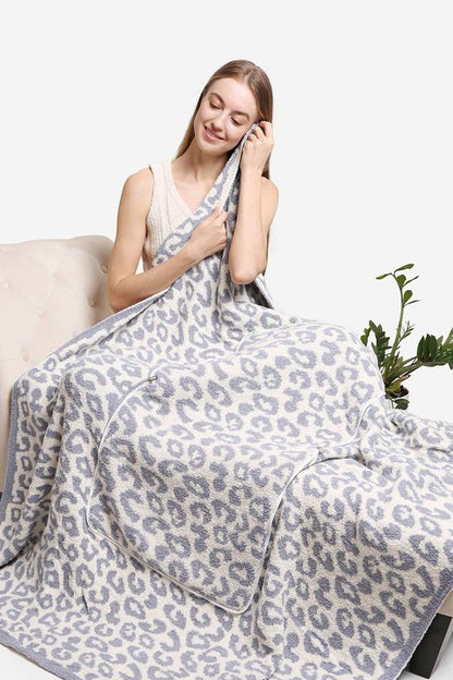 2 In 1 Leopard Print Throw Blanket & Pillow