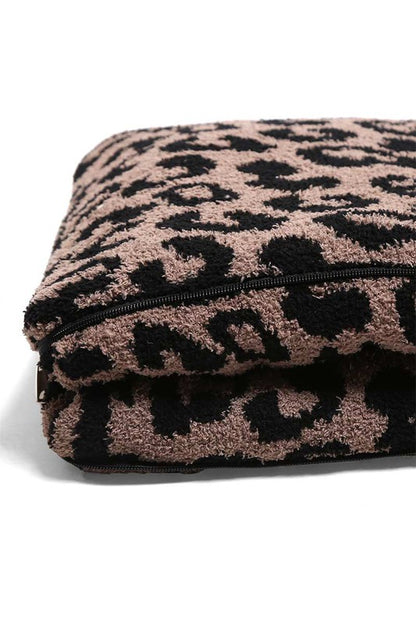 2 In 1 Leopard Print Throw Blanket & Pillow