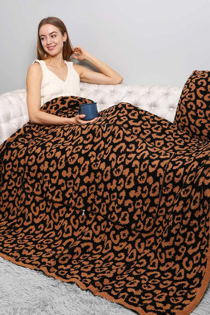 2 In 1 Leopard Print Throw Blanket & Pillow