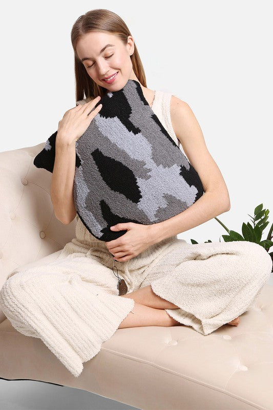 2 In 1 Camouflage Print Throw Blanket & Pillow