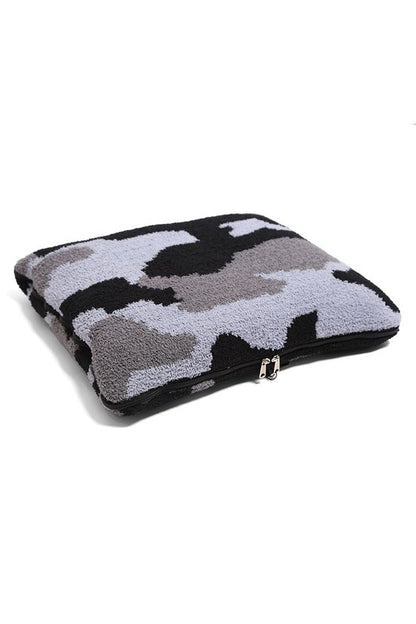 2 In 1 Camouflage Print Throw Blanket & Pillow