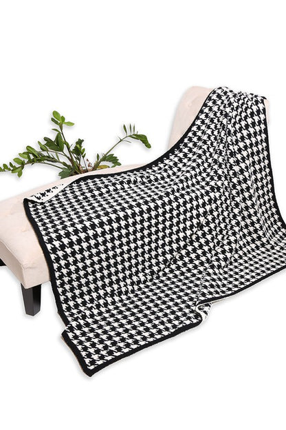 Houndstooth Pattern Luxury Soft Throw Blanket