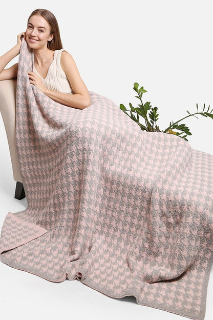 2 In 1 Houndstooth Print Throw Blanket & Pillow