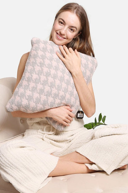 2 In 1 Houndstooth Print Throw Blanket & Pillow