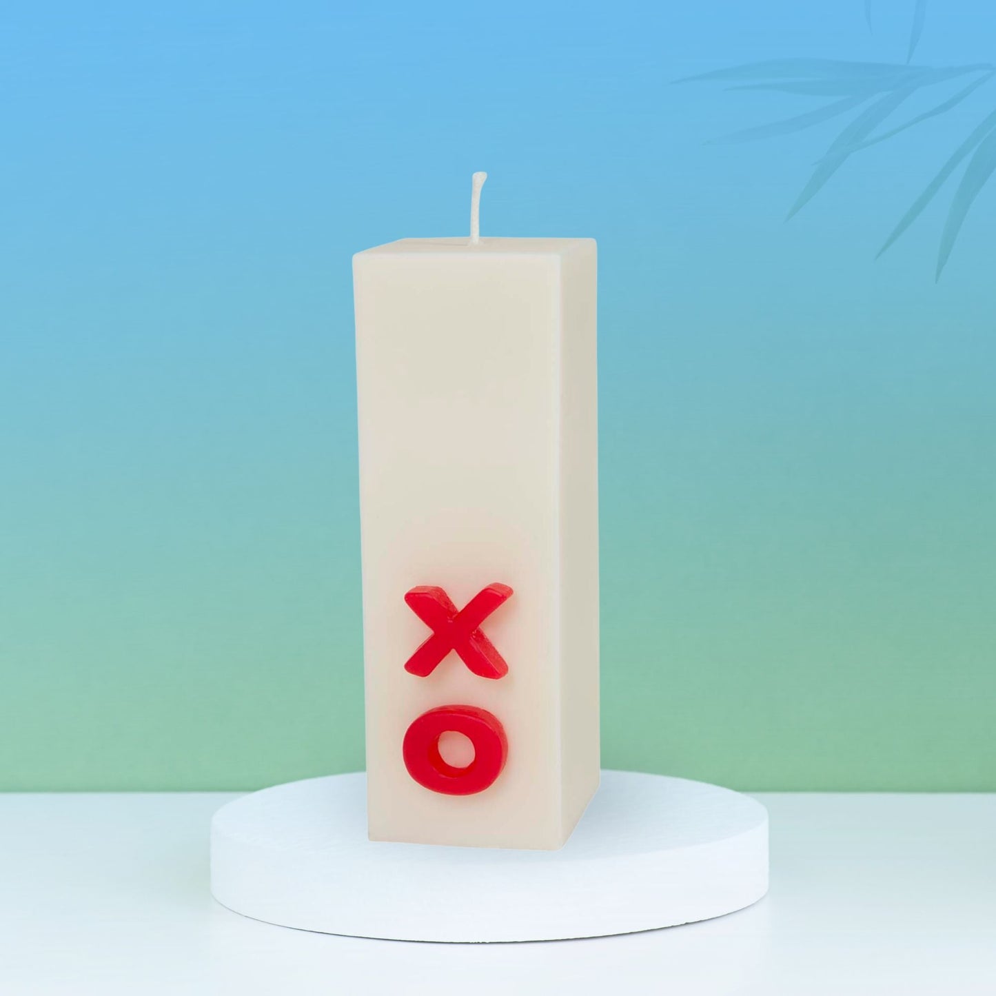 XO Candle by Made By Humans