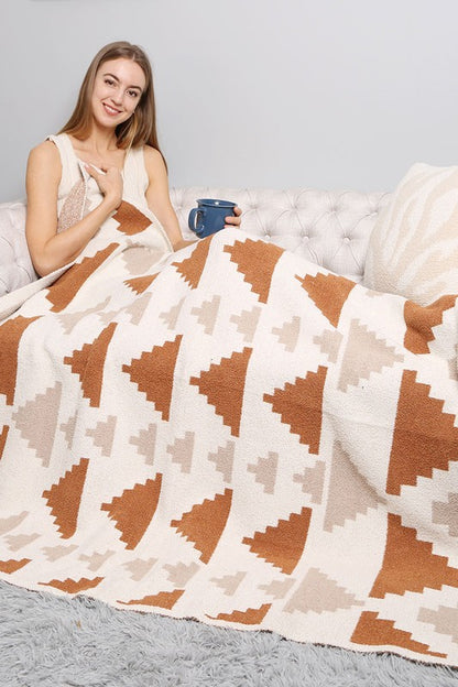 Tribal Pyramid Pattern Luxury Soft Throw Blanket