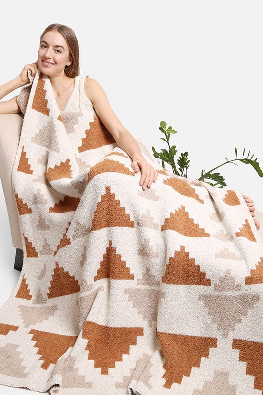 Tribal Pyramid Pattern Luxury Soft Throw Blanket