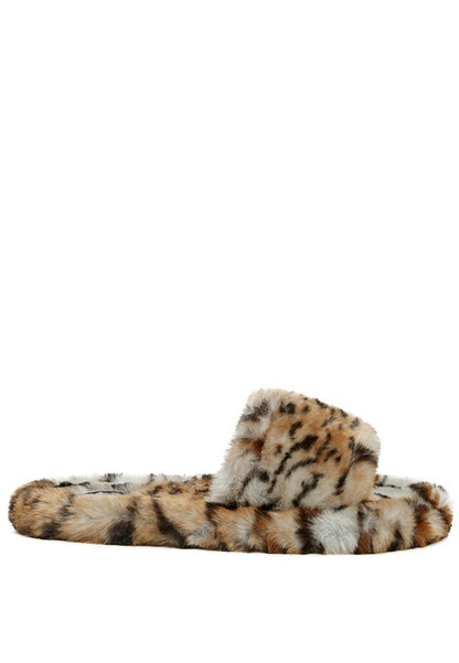 SNUGGLE-IN INDOOR FUR FLATS