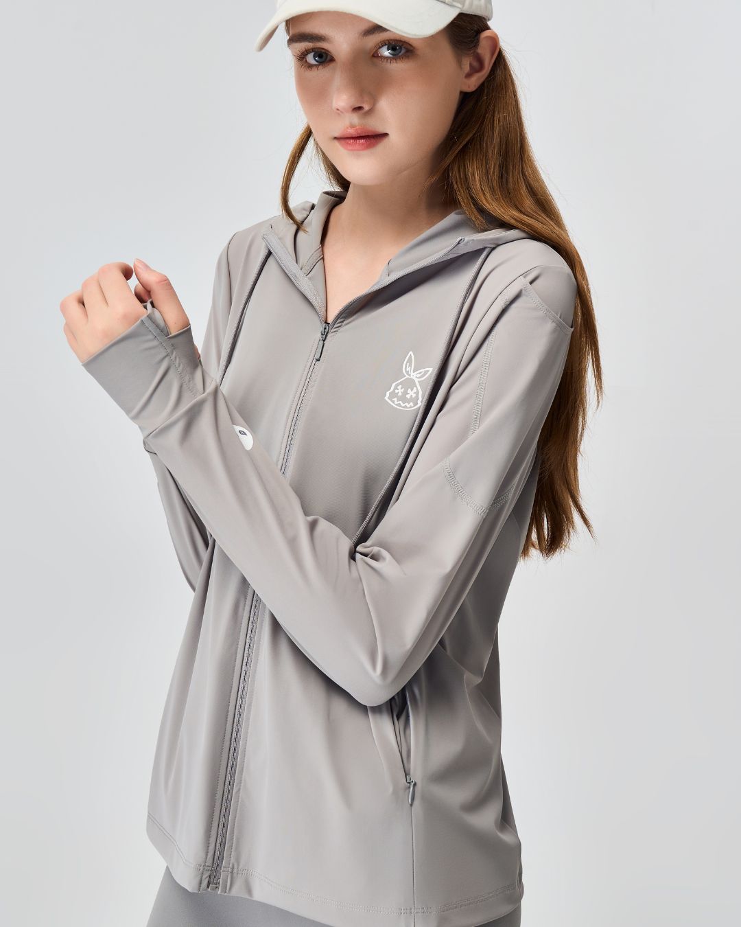 The "Bunny" UV Protection Lightweight Fullzip Layer by Amoo