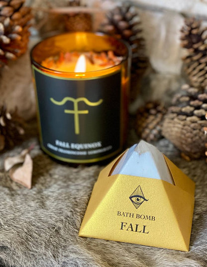 8.5oz Fall/Mabon Candle