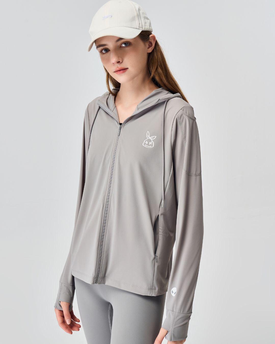 The "Bunny" UV Protection Lightweight Fullzip Layer by Amoo