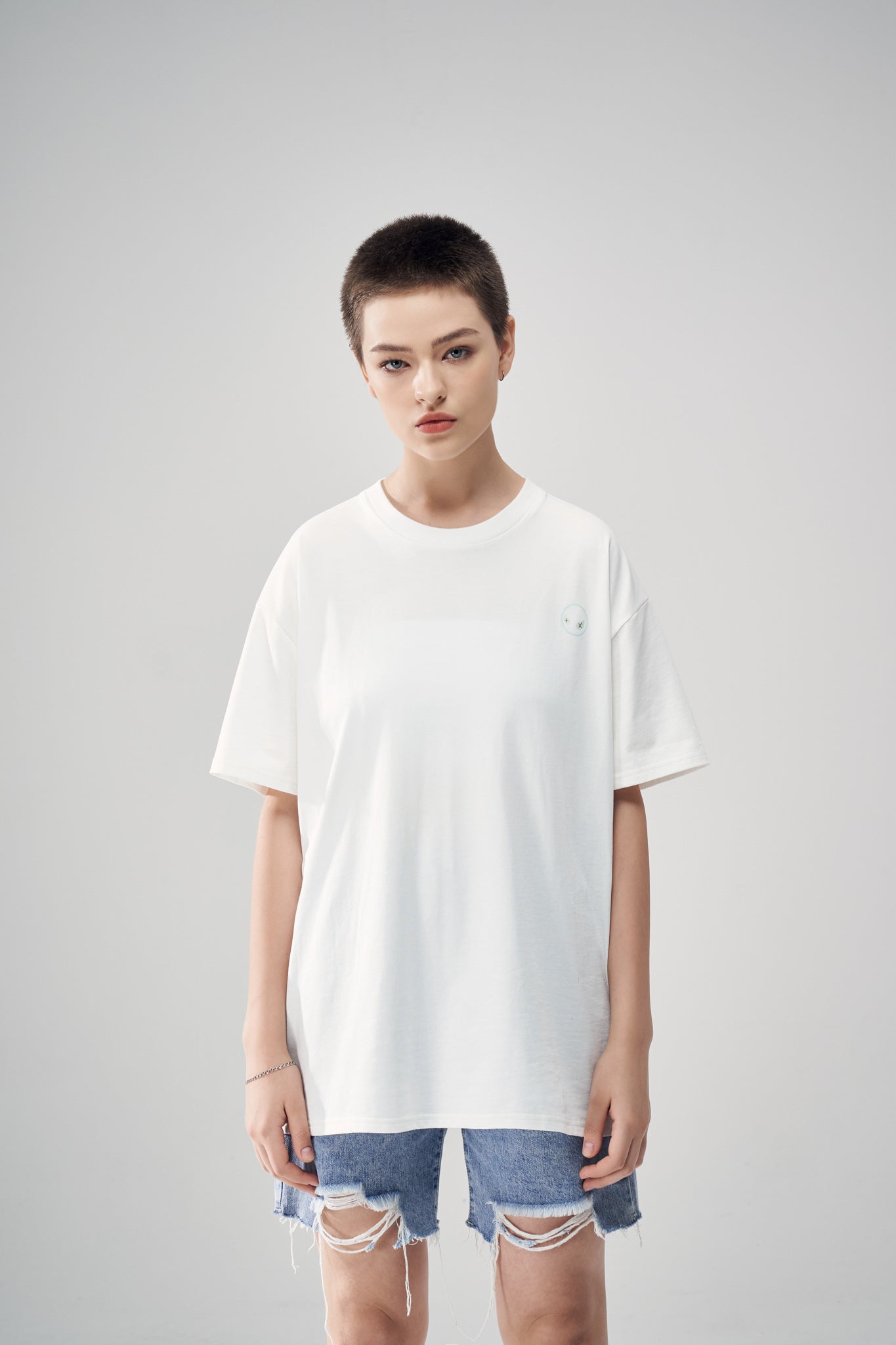 Minimal Classic T-shirt by Amoo