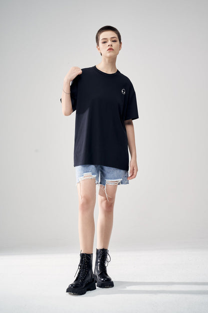 Minimal Classic T-shirt by Amoo