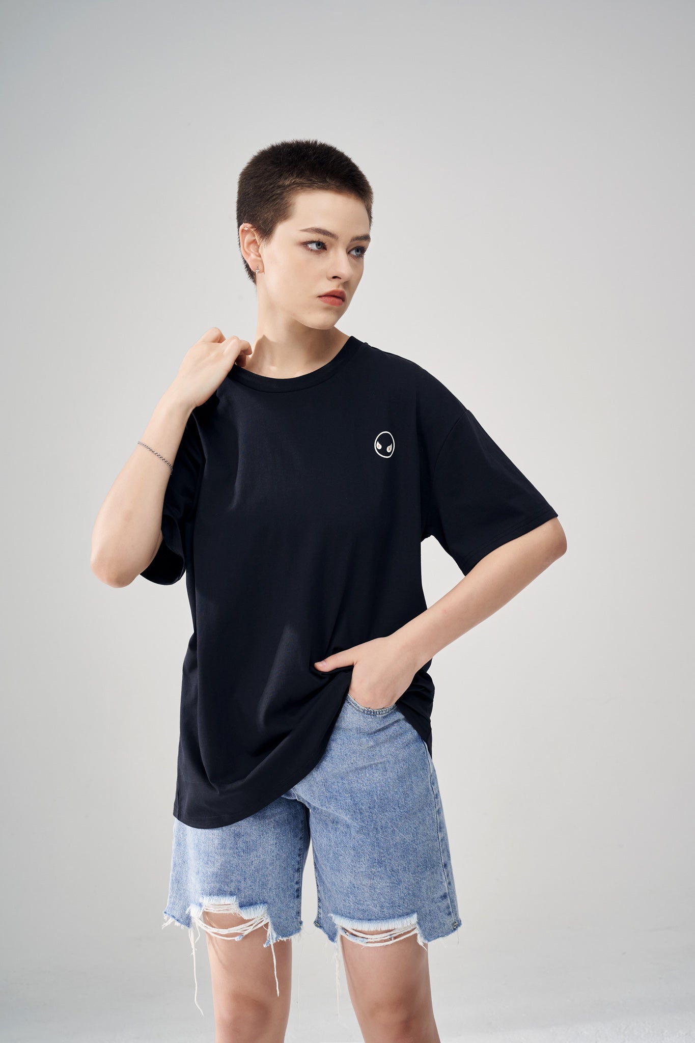 Minimal Classic T-shirt by Amoo