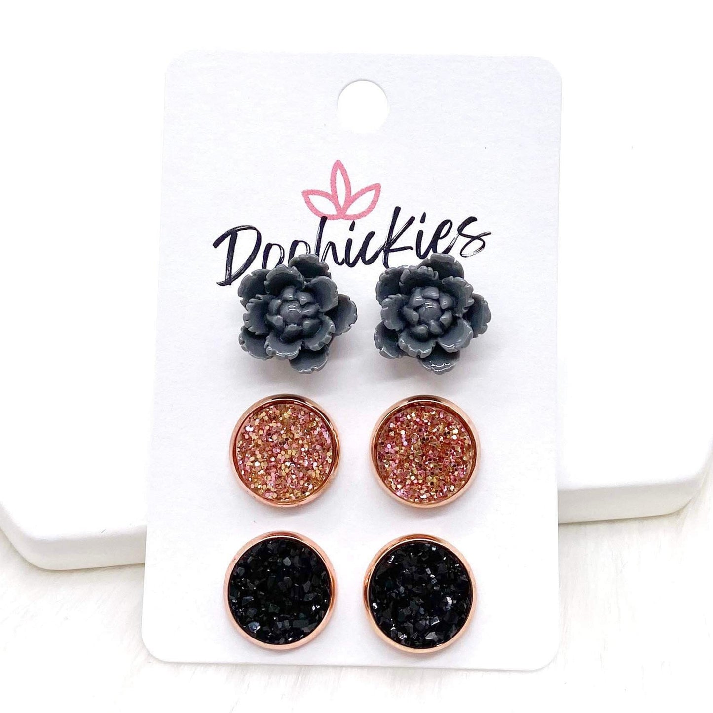 12mm Grey Flower/Rose Glitter/Black in Rose Gold by Doohickies Wholesale