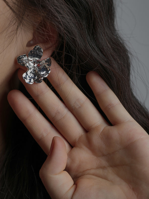 Normcore Three-Dimensional Silver Flower Shape Earrings by migunica