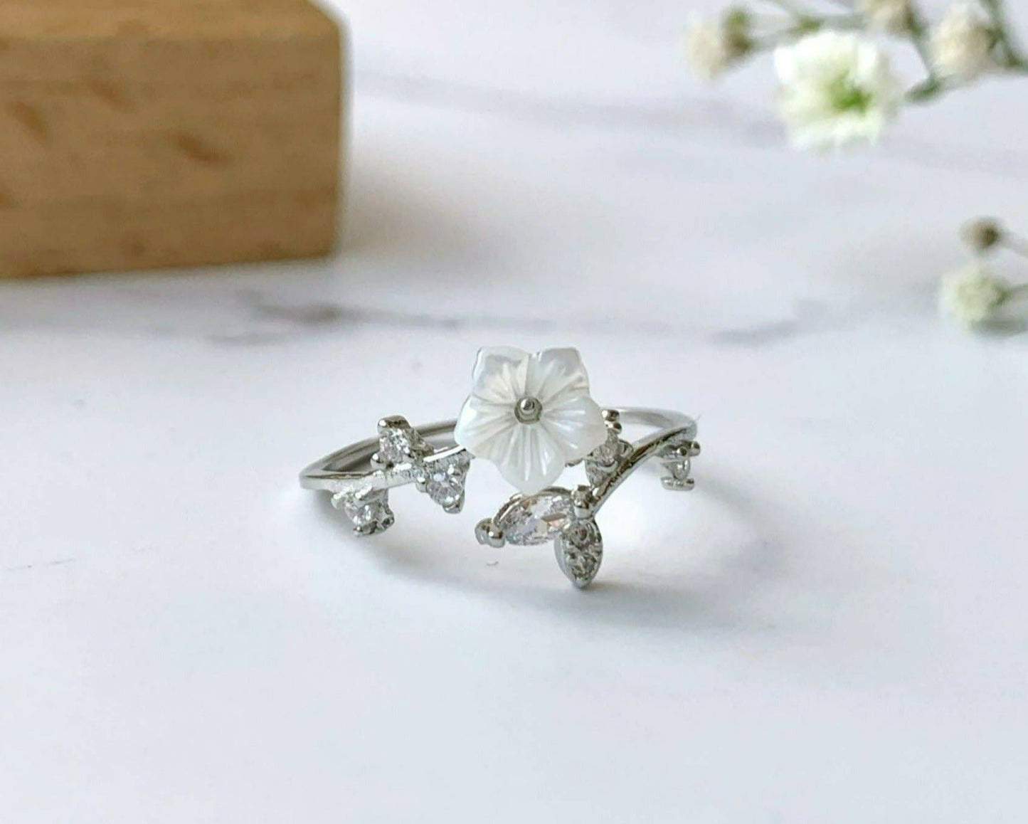 White Shell Flower Adjustable Ring by Fashion Hut Jewelry