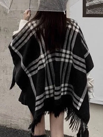 Long Sleeves Loose Contrast Color Plaid Split-Joint V-Neck Cape by migunica