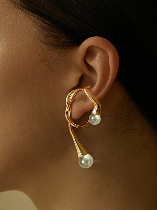 Normcore Asymmetric Geometric Ear Clip by migunica