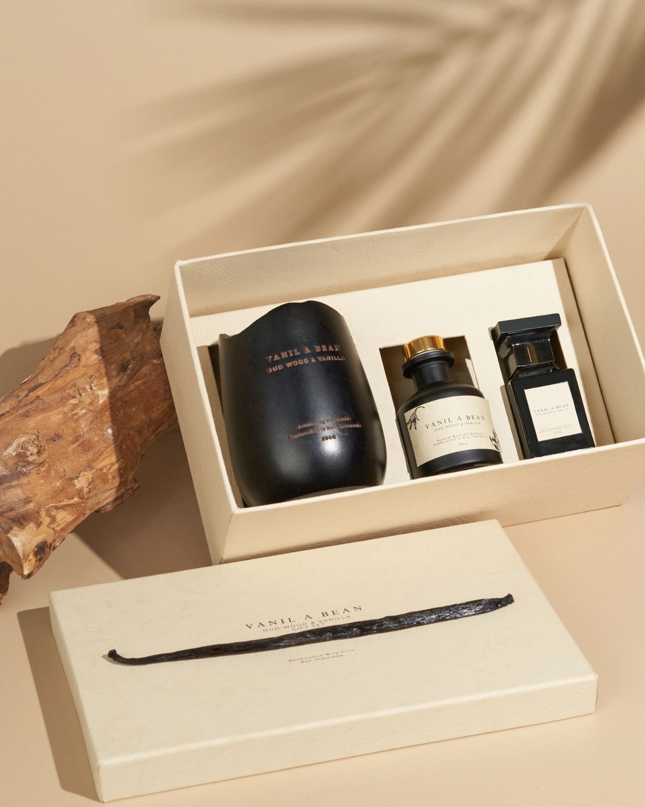 Oud Wood & Vanilla Gift Set by VANIL A BEAN