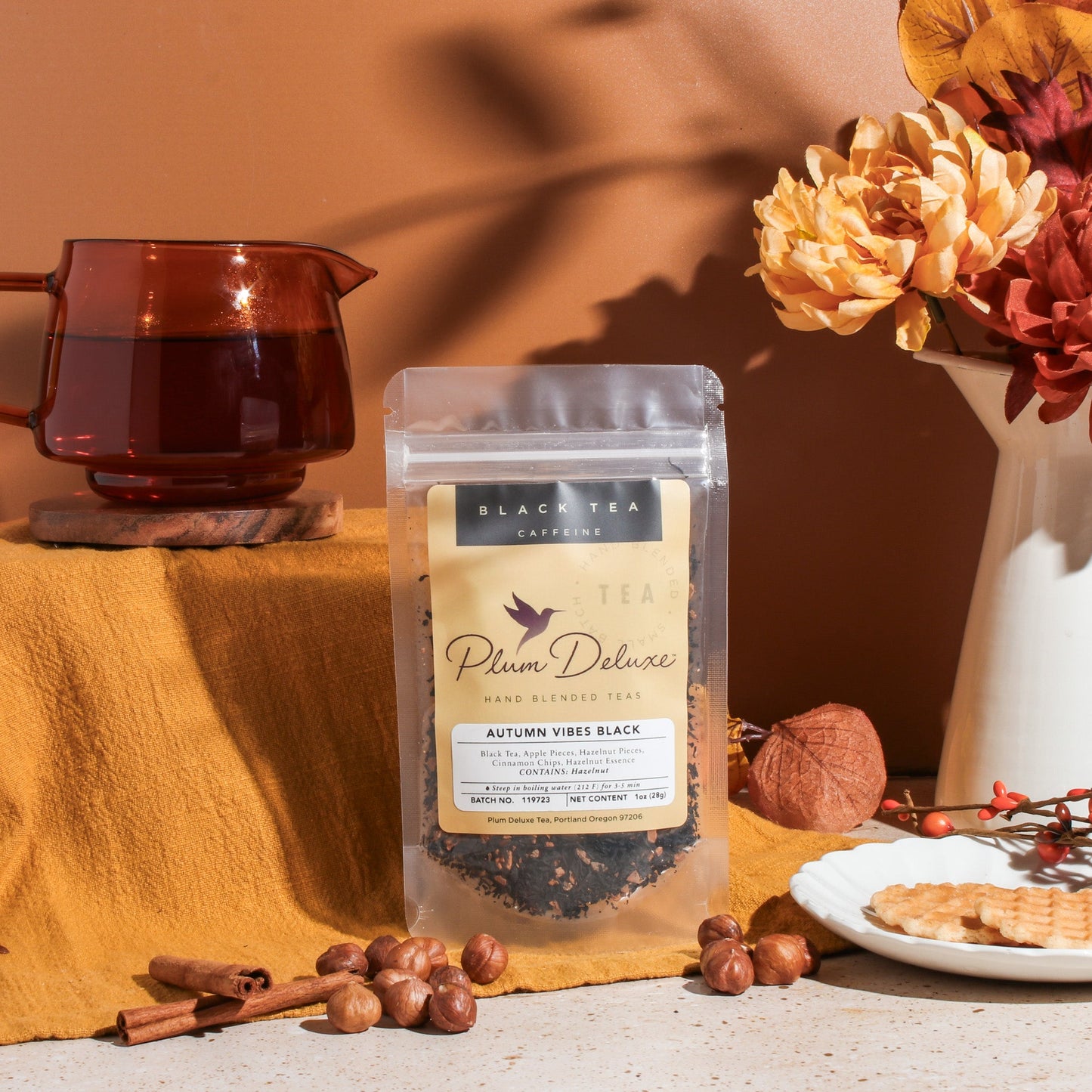 Autumn Vibes Black Tea (Cinnamon / Hazelnut) by Plum Deluxe Tea