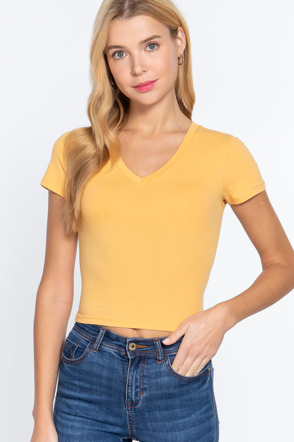 Short Sleeve V-neck Crop Top by BlakWardrob