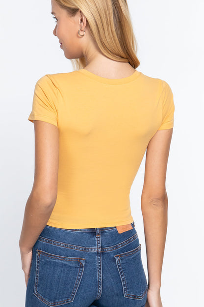 Short Sleeve V-neck Crop Top by BlakWardrob