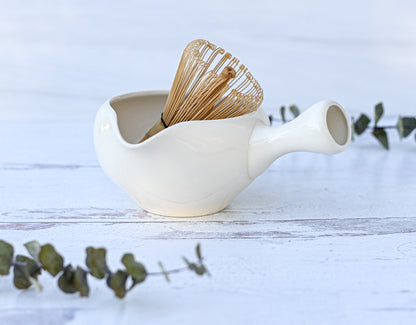 White Matcha Bowl with Spout by Aprika Life