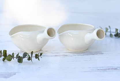 White Matcha Bowl with Spout Set by Aprika Life