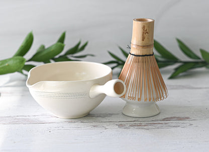 White Striped Matcha Bowl with Spout by Aprika Life