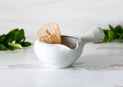 White Spouted Matcha Bowl with Textured Handle Set by Aprika Life