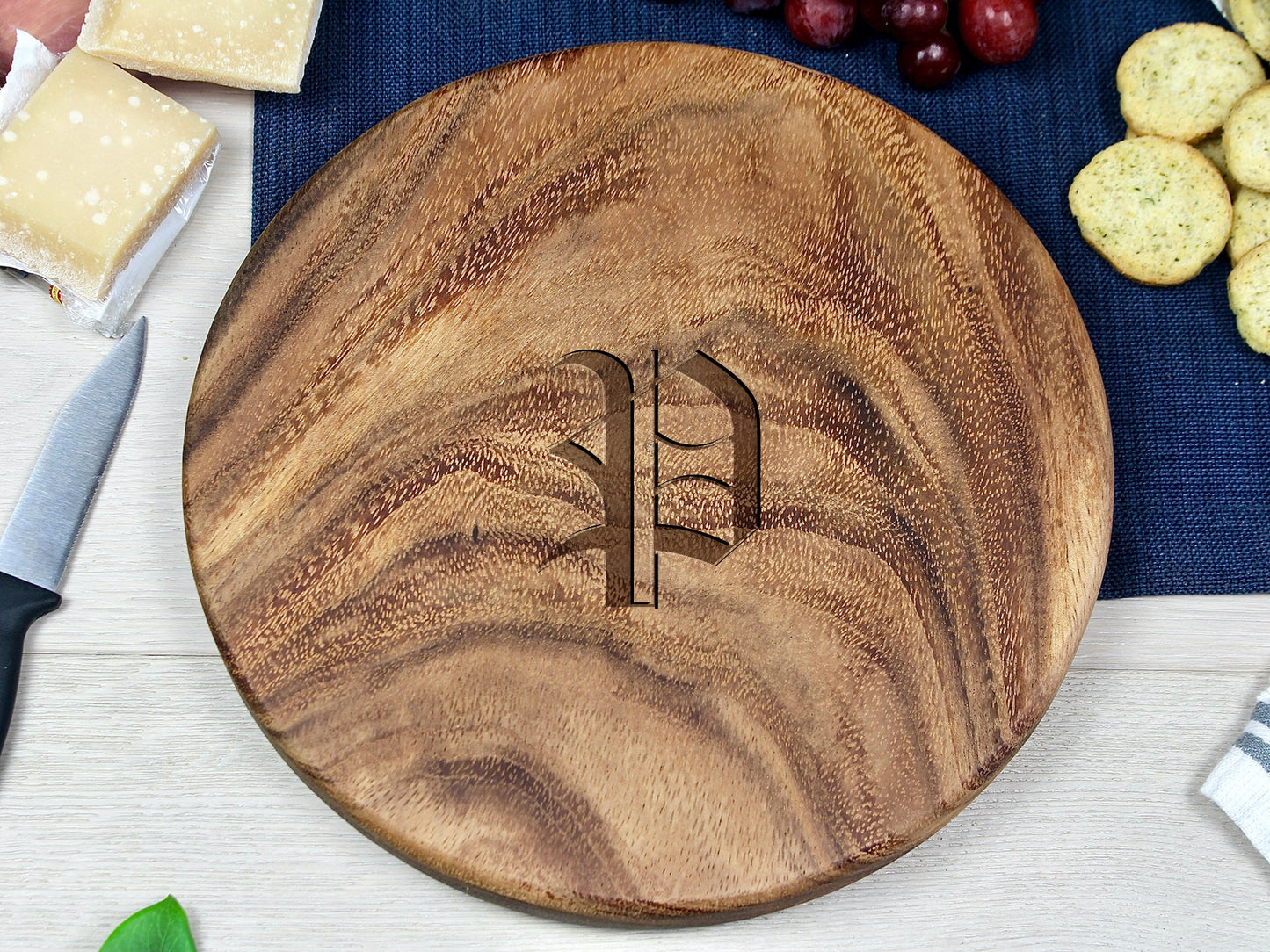 Small Round Charcuterie Board by Tuckahoe Hardwoods