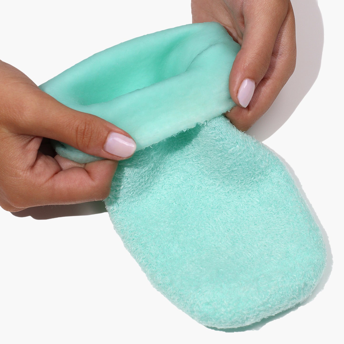 Pedi Perfect Moisturizing Spa Socks by LONDONTOWN