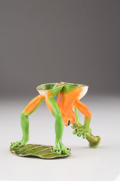 Trumpet Playing Frog by Keren Kopal