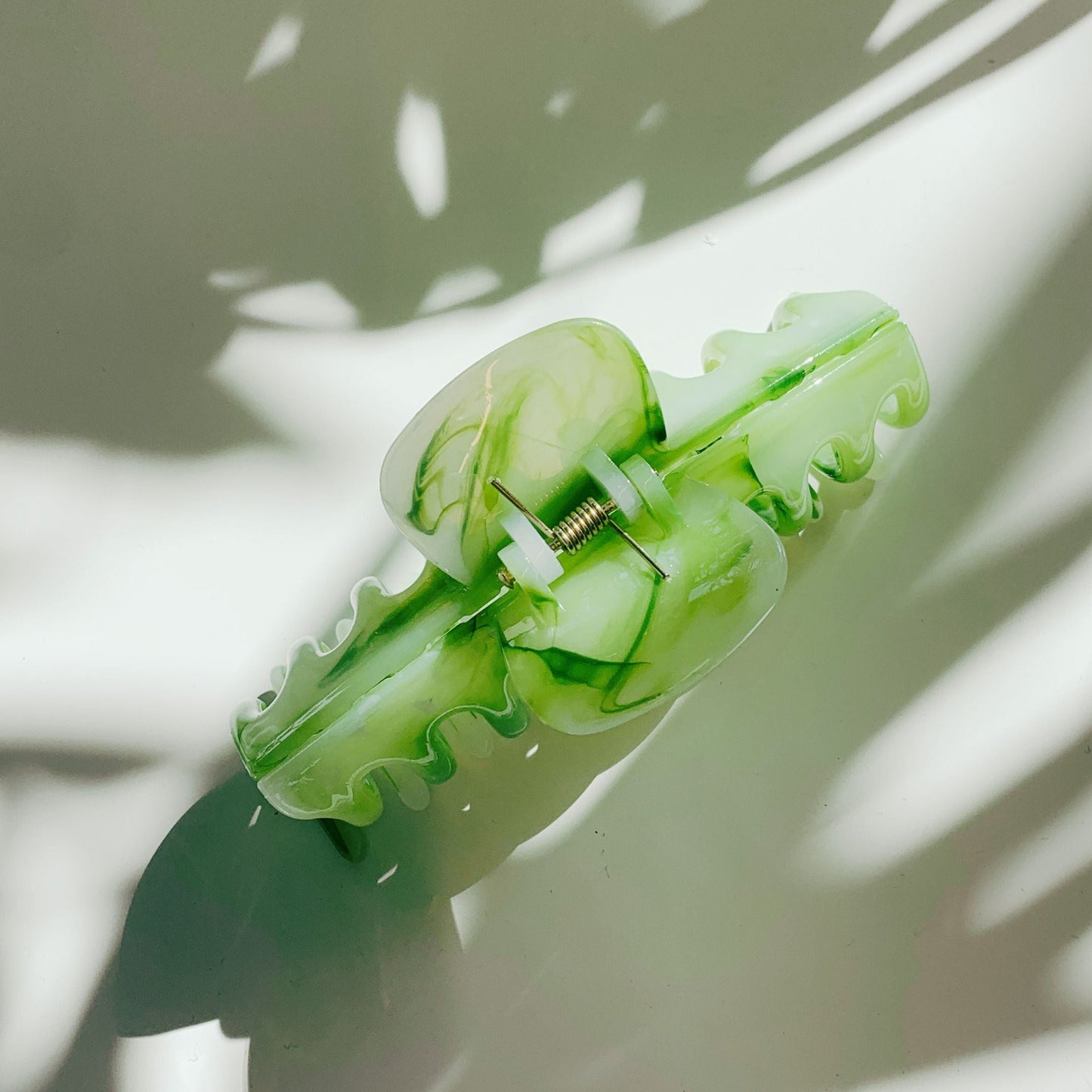 Velvet Claws Hair Clip | The Lobster in Matcha Swirl | Claw Clip in Velvet Travel Bag by The Bullish Store