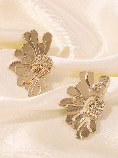 Vintage Alloy Flower Earrings by migunica