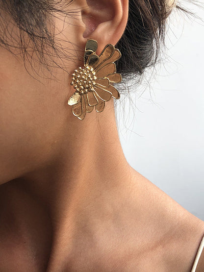 Vintage Alloy Flower Earrings by migunica