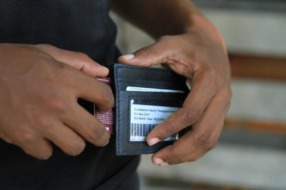 Minimalist Leather Wallet by 2nd Story Goods