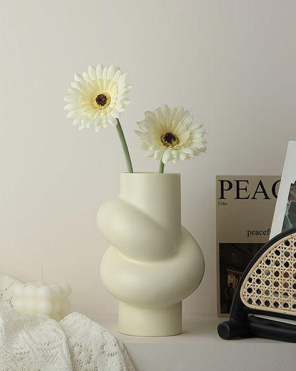 Handmade Ceramic Knot Vase - Decorative and Unique Modern Vase by INSPECIAL HOME