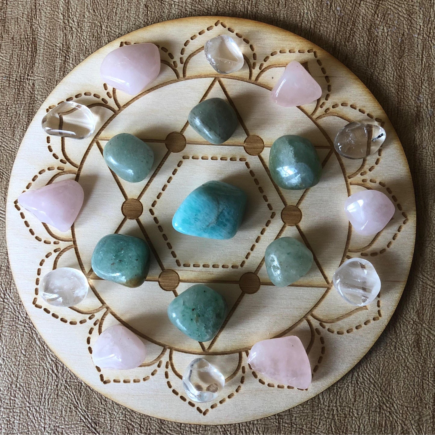 Heart Chakra Crystal Grid by Zen and Meow