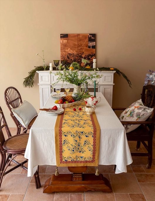 Italian Floral Decorative Table Runner for Elegant Table Setting by INSPECIAL HOME