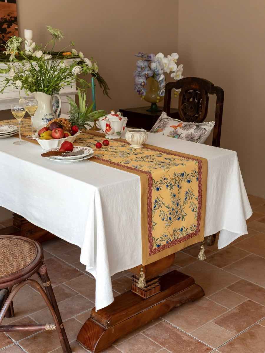 Italian Floral Decorative Table Runner for Elegant Table Setting by INSPECIAL HOME