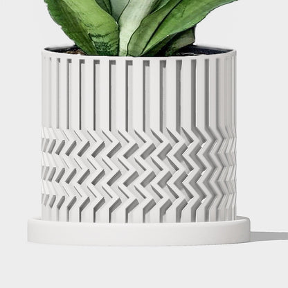 Minimalist Zig-Zag Planter by Rosebud HomeGoods