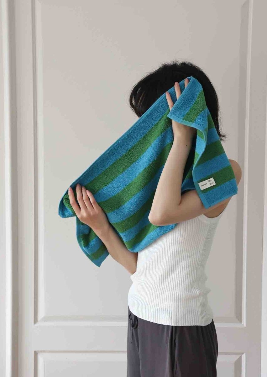 Ultra Soft Absorbent Retro Stripe Bath Towel - 100% Organic Premium Combed Cotton by INSPECIAL HOME