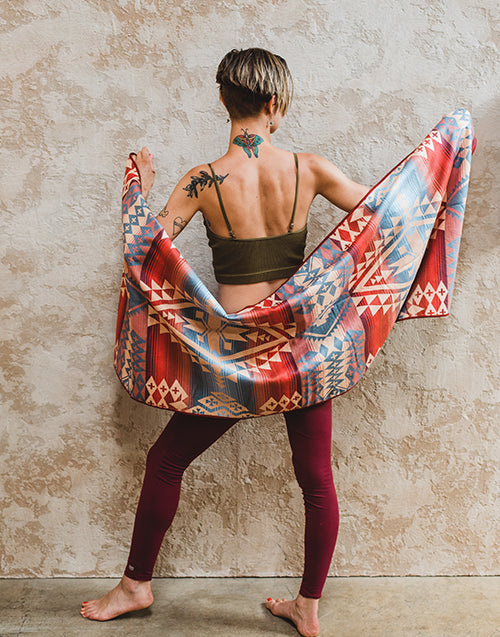 Yoga Towel Caliban by Yune Yoga