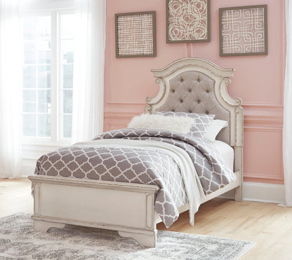 Ashley Realyn Cream White Casual Twin Panel Bed B743B13