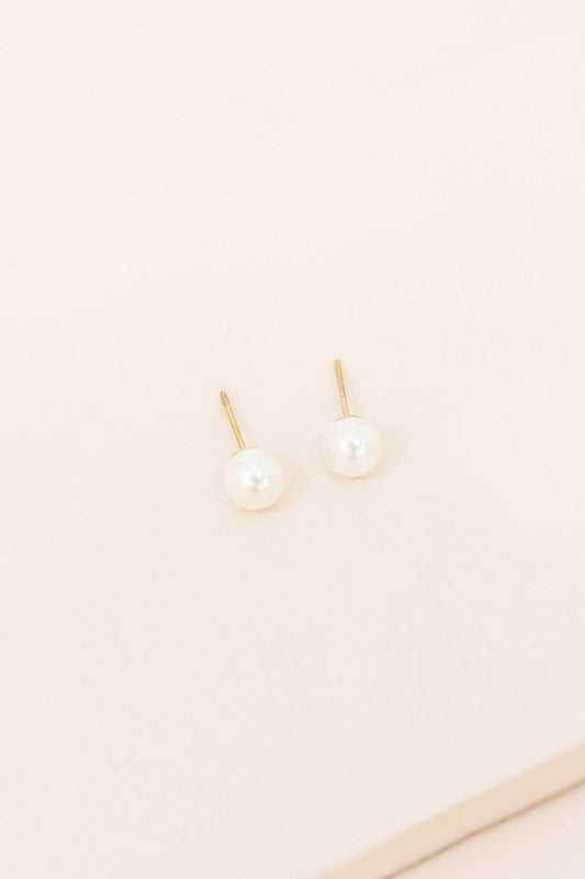 Flawless Pearl Stud Earrings- Small